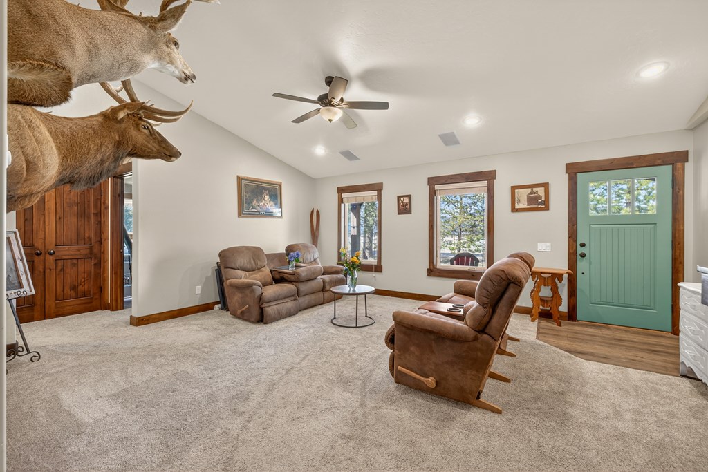13388 Norwood Road McCall, ID 83638 - Photo 7 of 60 Livingroom