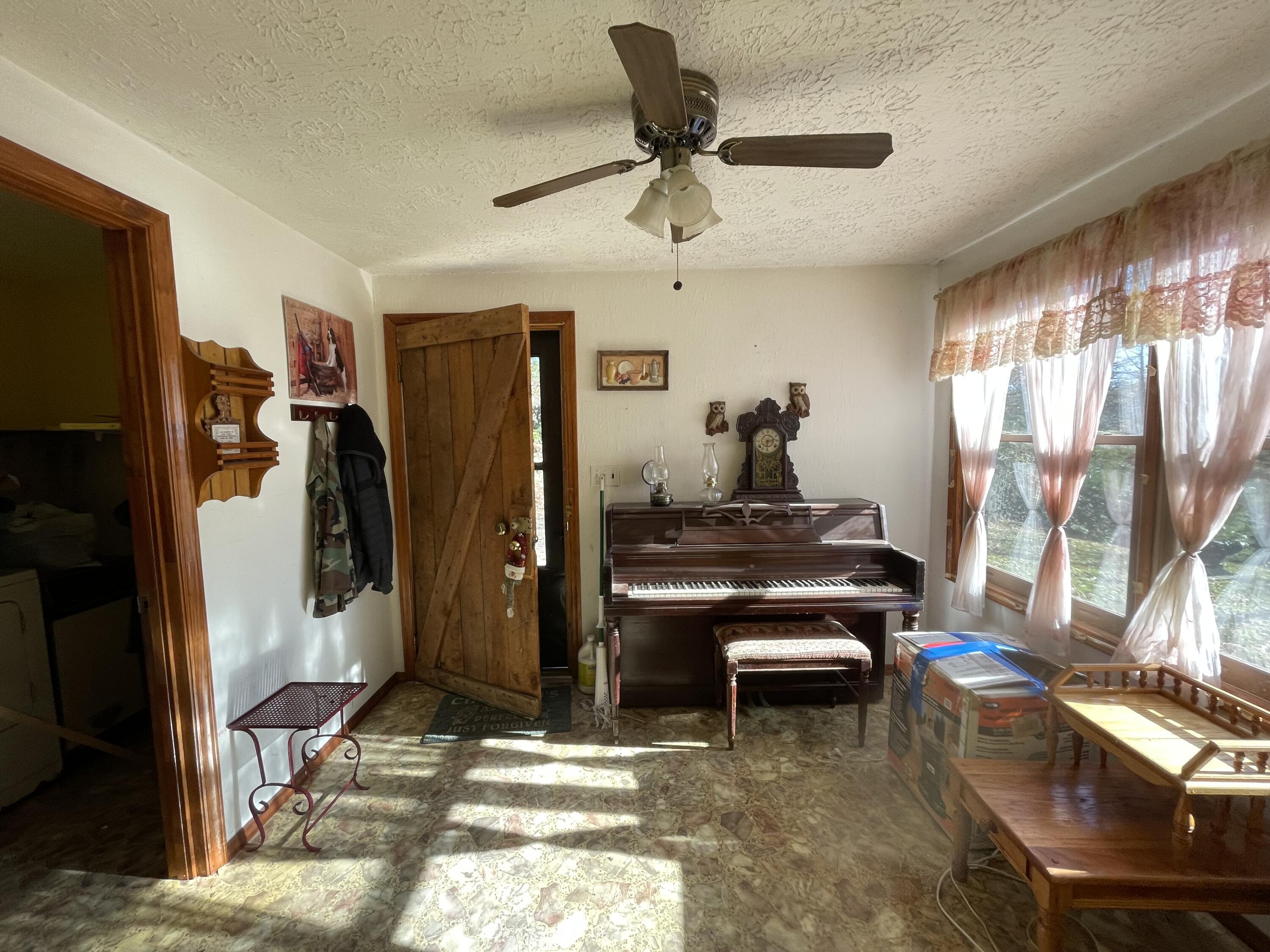604 Dotson Road Trade, TN 37691 - Photo 25 of 84 IMG_2364