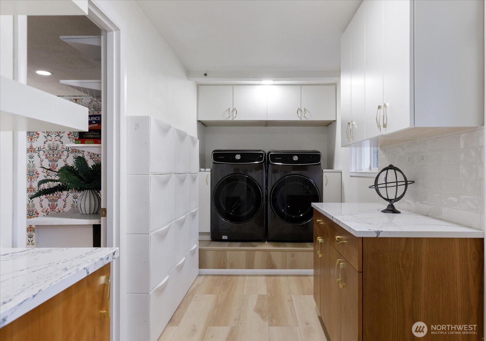 2106 E Avenue Anacortes, WA 98221 - Photo 17 of 31