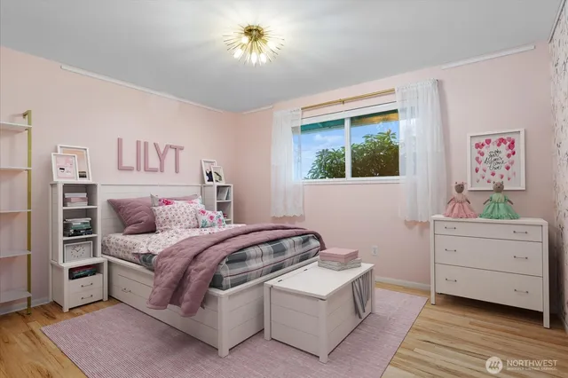 $680,000 | 2106 E Avenue, Anacortes, WA 98221