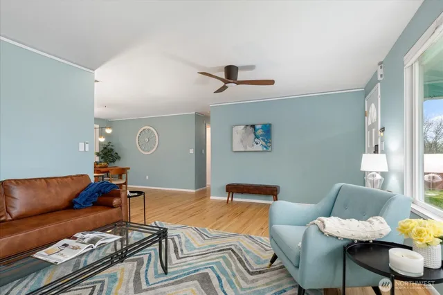 $680,000 | 2106 E Avenue, Anacortes, WA 98221