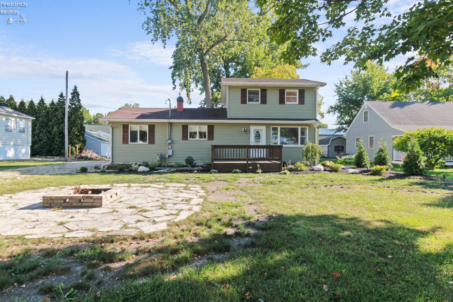 2130 East Sand Road Port Clinton, OH 43452 - Photo 1 of 20 Gallery Image 1