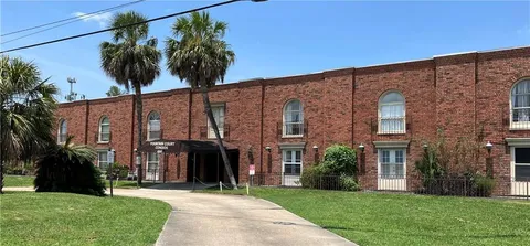 $105,000 | 6901 Veterans Memorial Boulevard, Unit 60, Metairie, LA 70003
