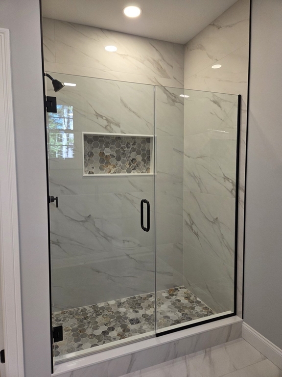 149 Bragg Hill Road Westminster, MA 01473 - Photo 9 of 17 a bathroom with a shower