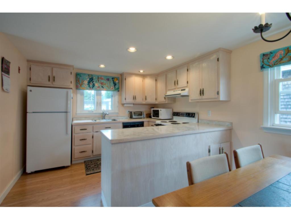 32 Walnut Avenue Hampton, NH 03842 - Photo 12 of 20 Gallery Image 12