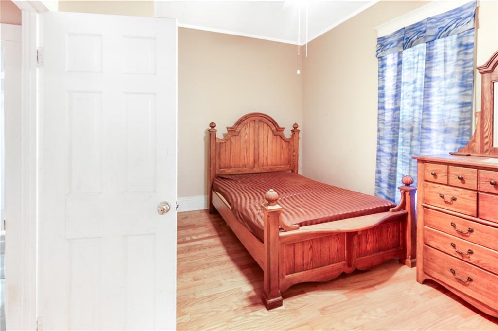 1621 Appleton Street Parsons, KS 67357 - Photo 6 of 23