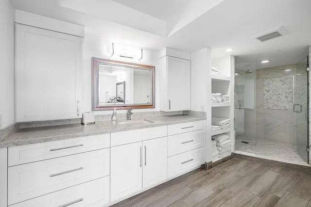 a view of a lobby with furniture