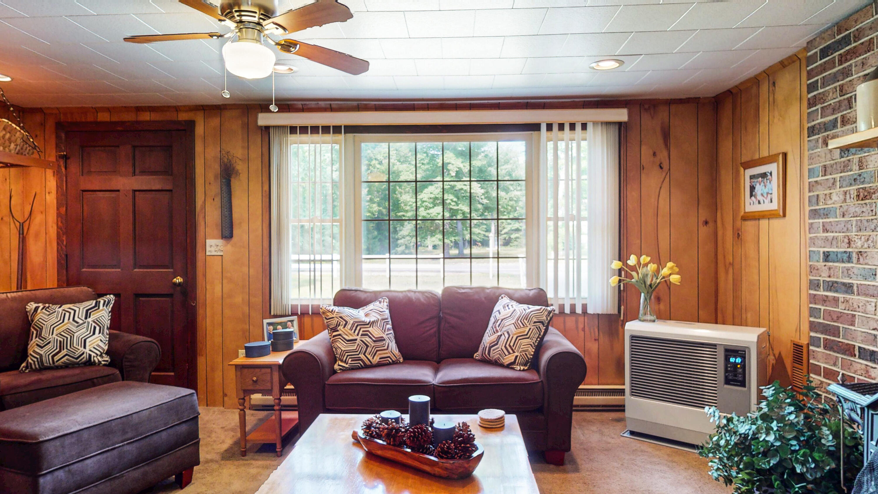 133 Saco Road Standish, ME 04084 - Photo 17 of 32 Sitting Room 5