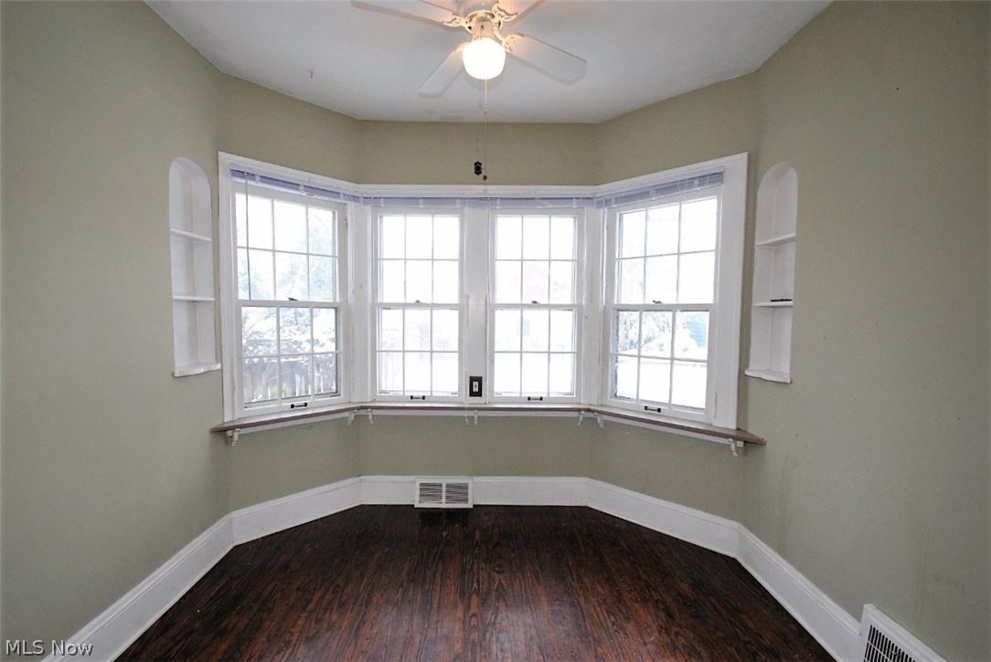 849 Beverly Road Cleveland Heights, OH 44121 - Photo 10 of 25 Large eat-in kitchen or office space overlooking the backyard.