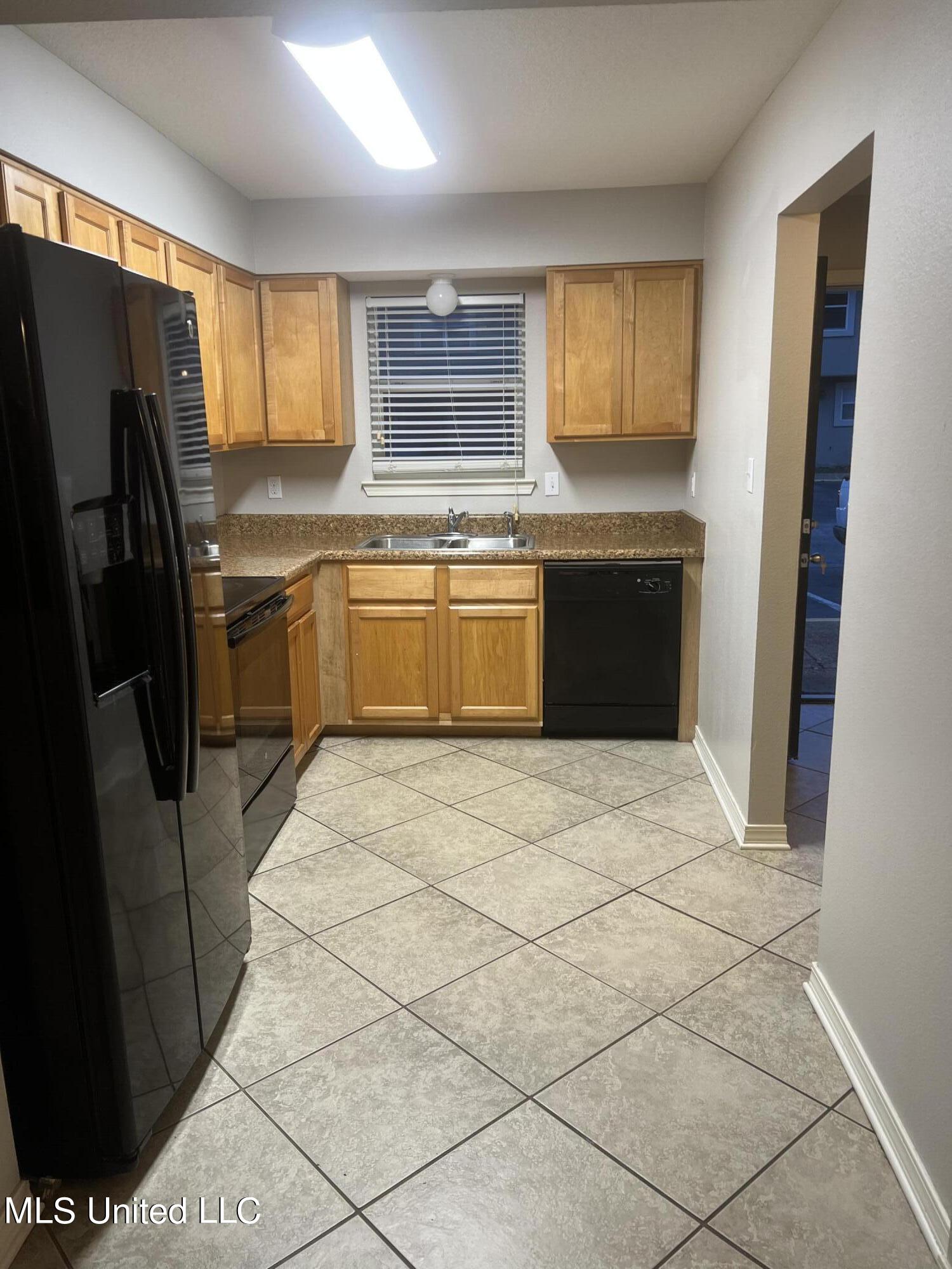 1625 Martin Bluff Road, Unit 98 Gautier, MS 39553 - Photo 2 of 11 CF682911-EB66-4642-8FAD-A7839F1306A0