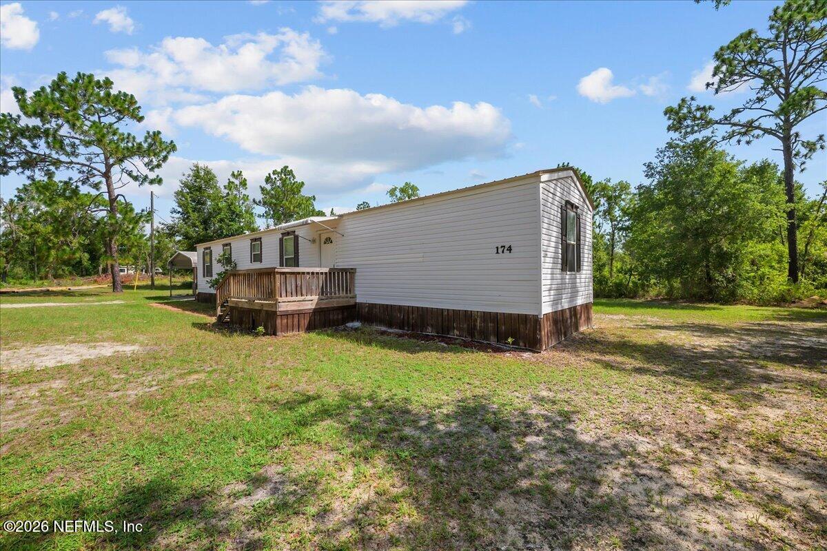 174 Union Avenue Interlachen, FL 32148 - Photo 3 of 25 02-JWLeeMedia6633