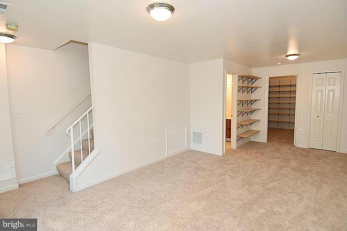 3946 9th Road South Arlington, VA 22204 - Photo 22 of 26 Family Room