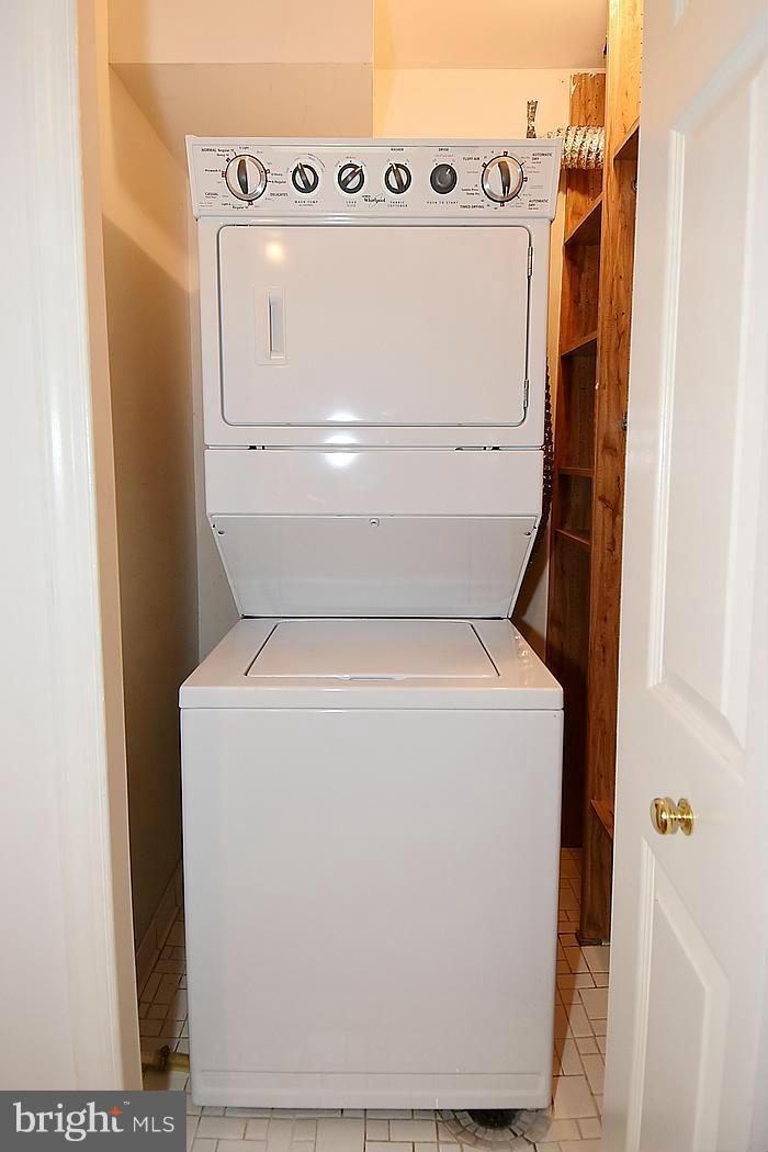 3946 9th Road South Arlington, VA 22204 - Photo 23 of 26 Laundry