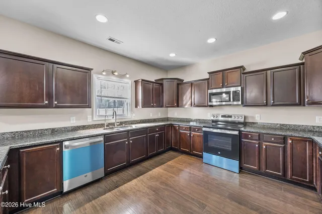 $419,000 | 827 Solomon Drive, Jacksonville, NC 28546