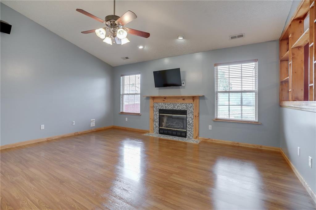 1465 Michigan Road Franklin, IN 46131 - Photo 4 of 24 Gallery Image 4