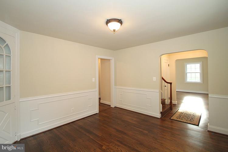 17315 Donora Road Silver Spring, MD 20905 - Photo 10 of 30 Interior (General)