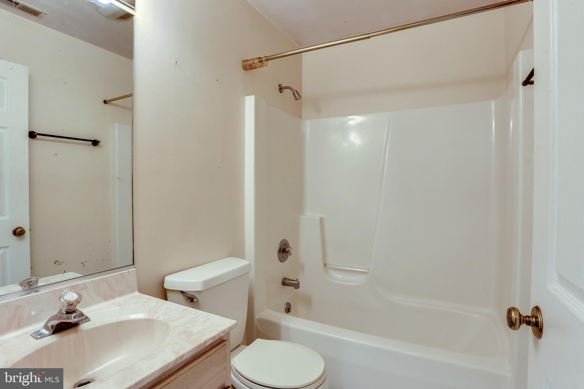 729 Old Love Point Road Stevensville, MD 21666 - Photo 22 of 45 Full Bathroom