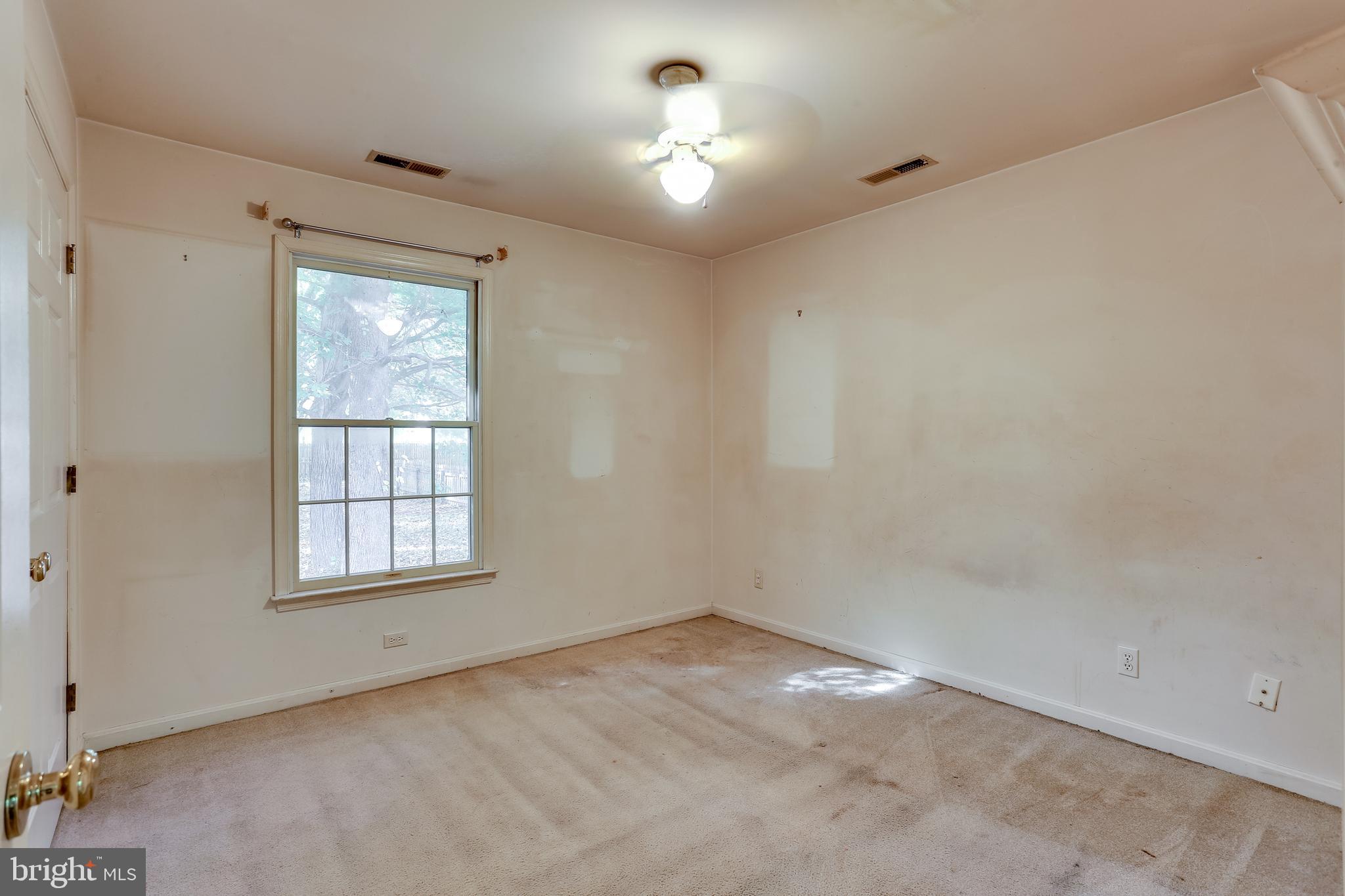 729 Old Love Point Road Stevensville, MD 21666 - Photo 26 of 45 Bedroom 3