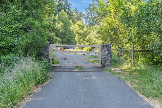 a view of building with outdoor space