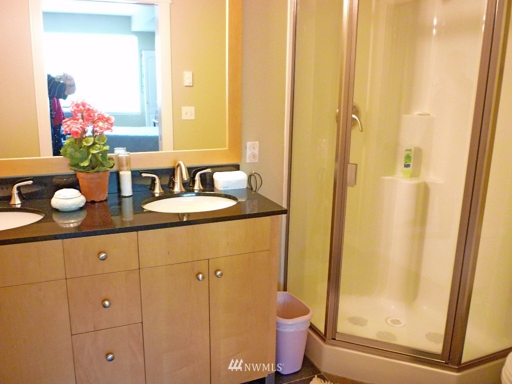 255 West Bakerview Road, Unit 204 Bellingham, WA 98226 - Photo 12 of 13 Gallery Image 12