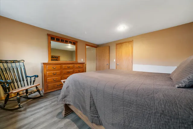 $259,900 | 6521 Laurelwood Drive, Rockford, IL 61108