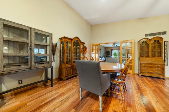 $259,900 | 6521 Laurelwood Drive, Rockford, IL 61108