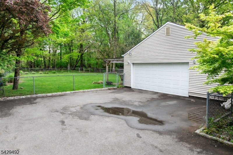 13 Fishel Road Edison, NJ 08820 - Photo 26 of 29