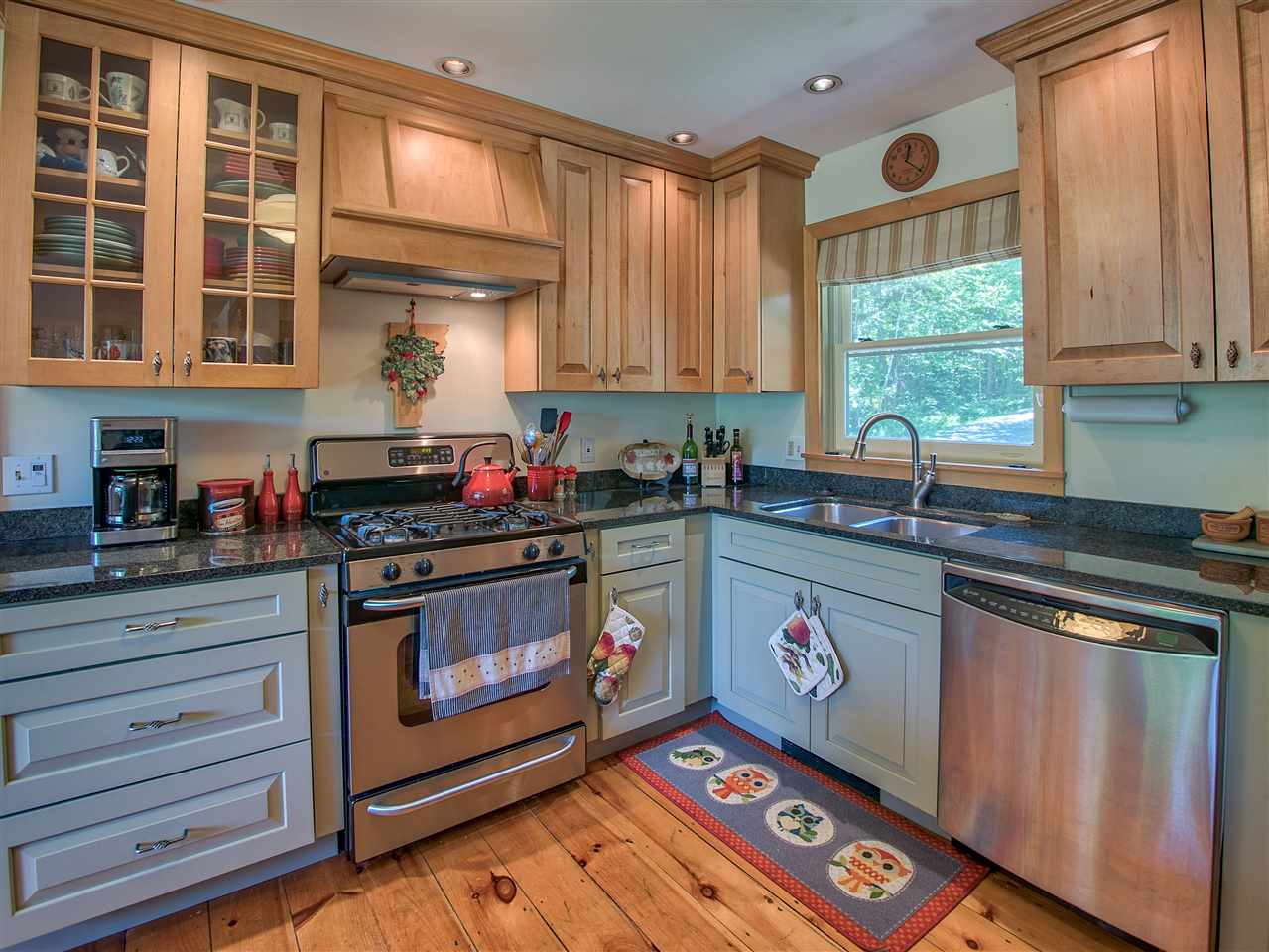 814 Worcester Loop Stowe, VT 05672 - Photo 7 of 20 Gallery Image 7