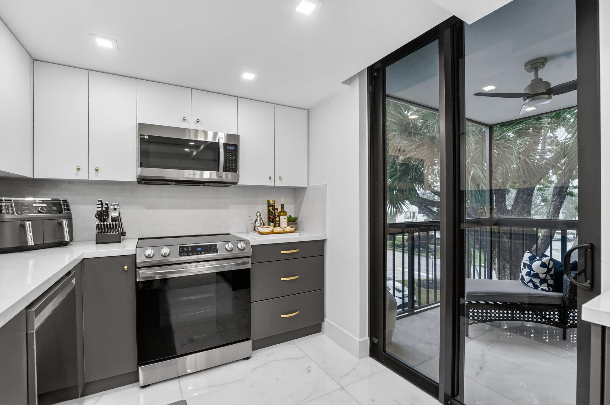 1834 Bridgewood Drive Boca Raton, FL 33434 - Photo 10 of 24 13-web-or-mls-DSC_1527