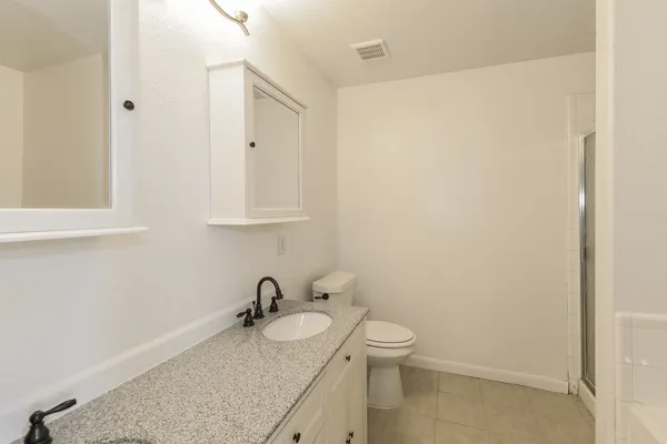 $2,075 | 4703 Montclair Hill Lane, Fresno, TX 77545