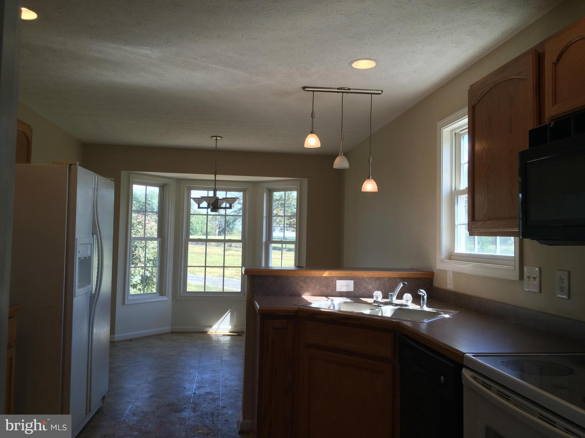 12088 Alum Springs Road Culpeper, VA 22701 - Photo 7 of 17 Kitchen