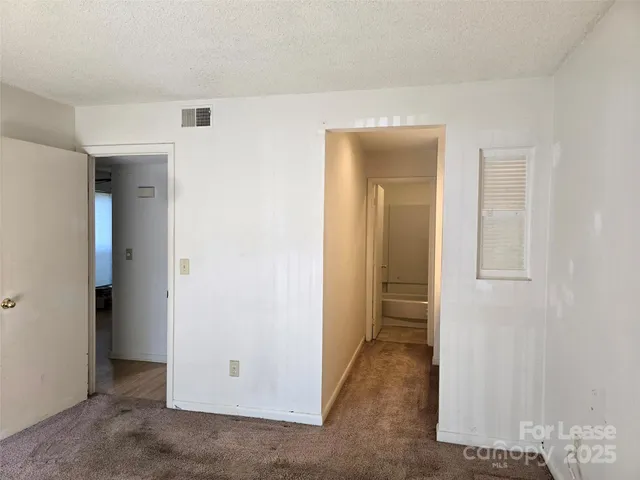 $1,500 | 4524 Sharon Chase Drive, Unit A, Charlotte, NC 28215