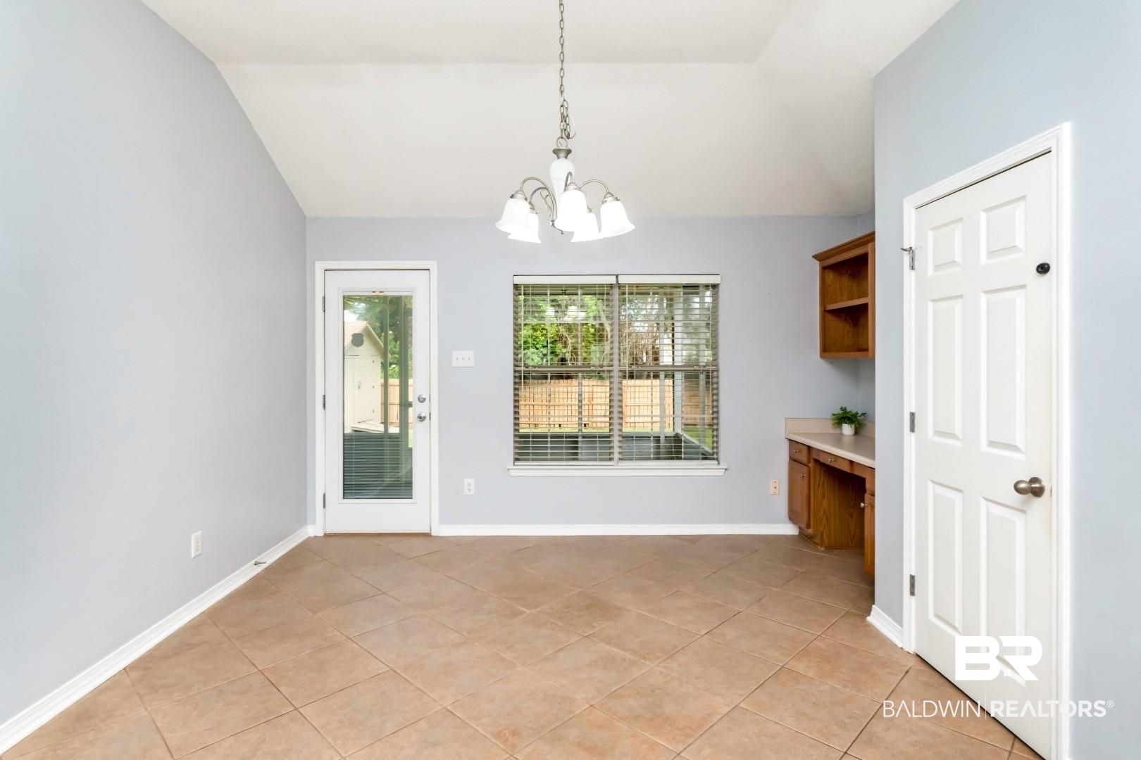 2136 Spring Grove Court Mobile, AL 36695 - Photo 10 of 38 Dining area