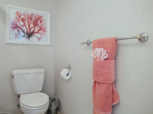 $8,500 | 3200 Gulf Shore Boulevard North, Unit 318, Naples, FL 34103