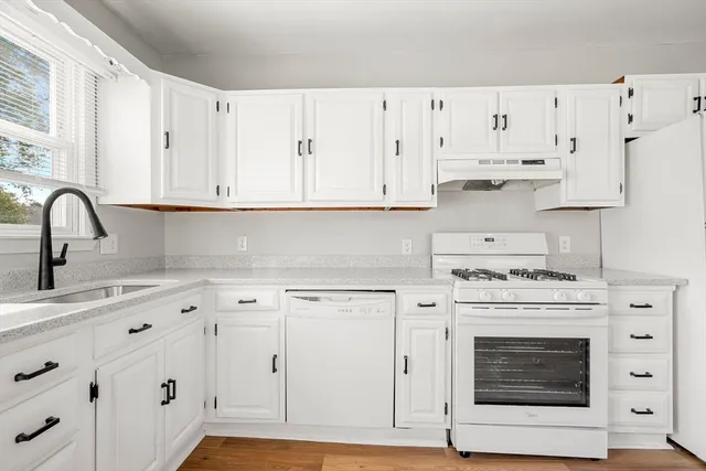 $3,000 | 82 Cliff Street, Quincy, MA 02169