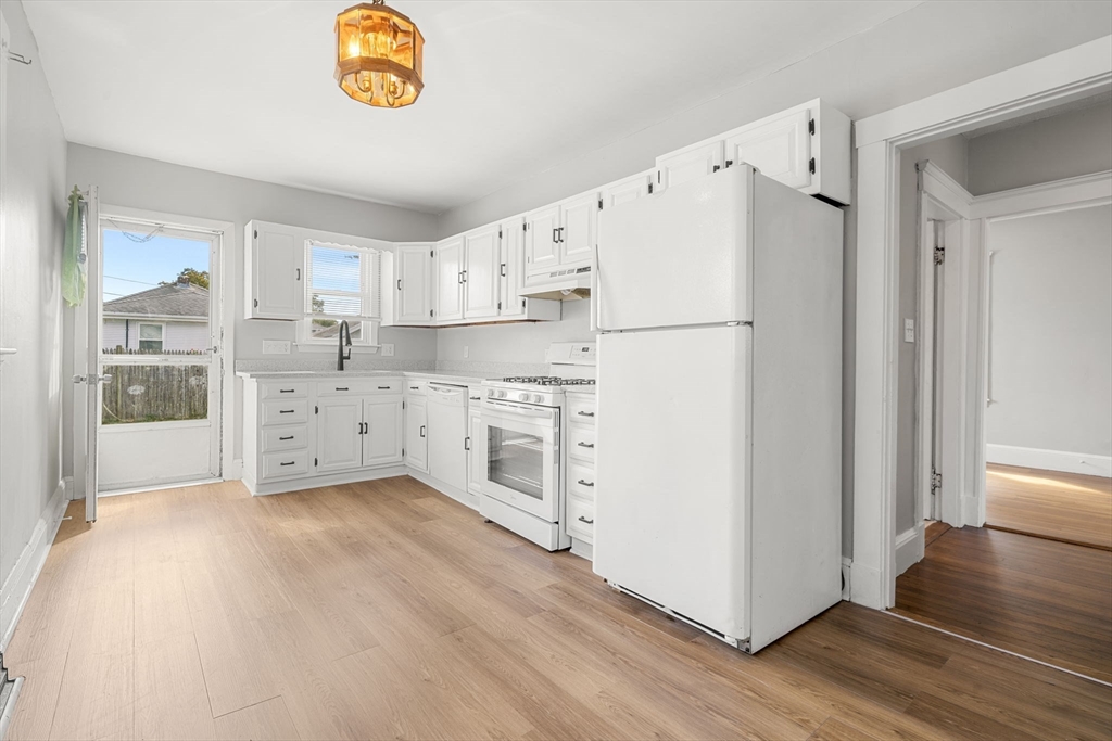 82 Cliff Street Quincy, MA 02169 - Photo 13 of 30