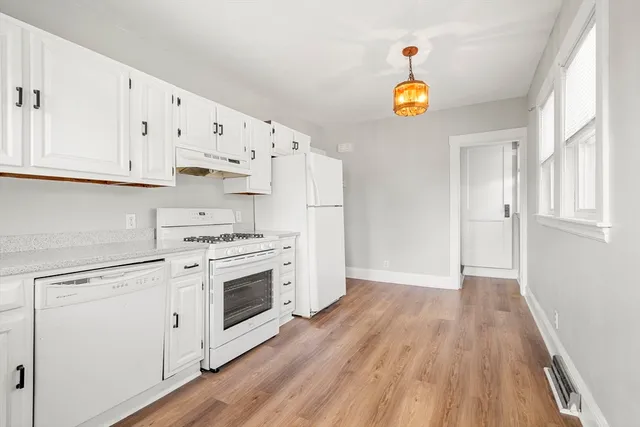 $3,000 | 82 Cliff Street, Quincy, MA 02169