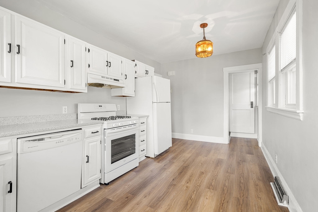 82 Cliff Street Quincy, MA 02169 - Photo 14 of 30