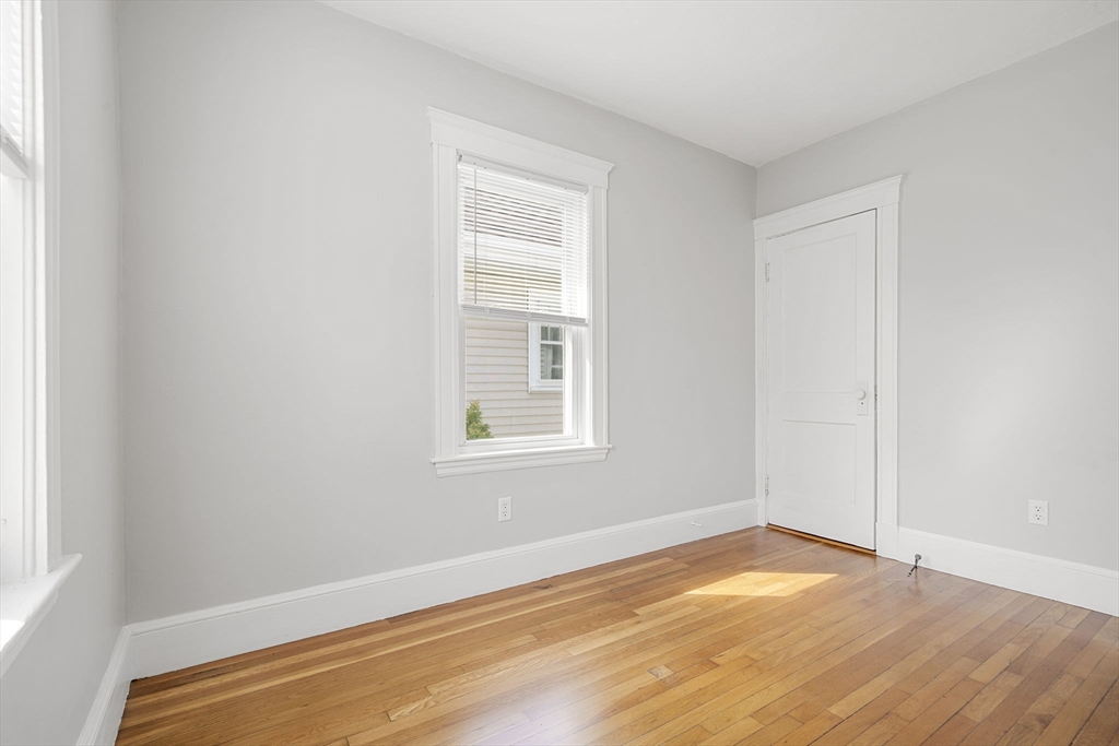 82 Cliff Street Quincy, MA 02169 - Photo 17 of 30