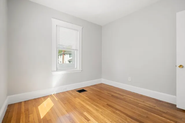 $3,000 | 82 Cliff Street, Quincy, MA 02169