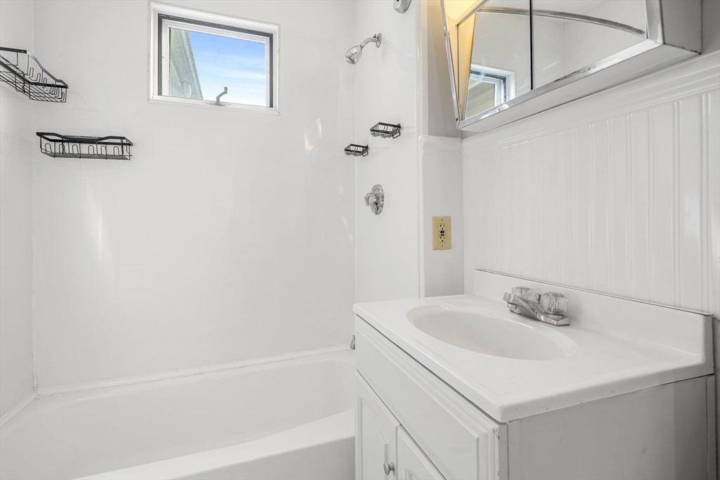 82 Cliff Street Quincy, MA 02169 - Photo 23 of 30