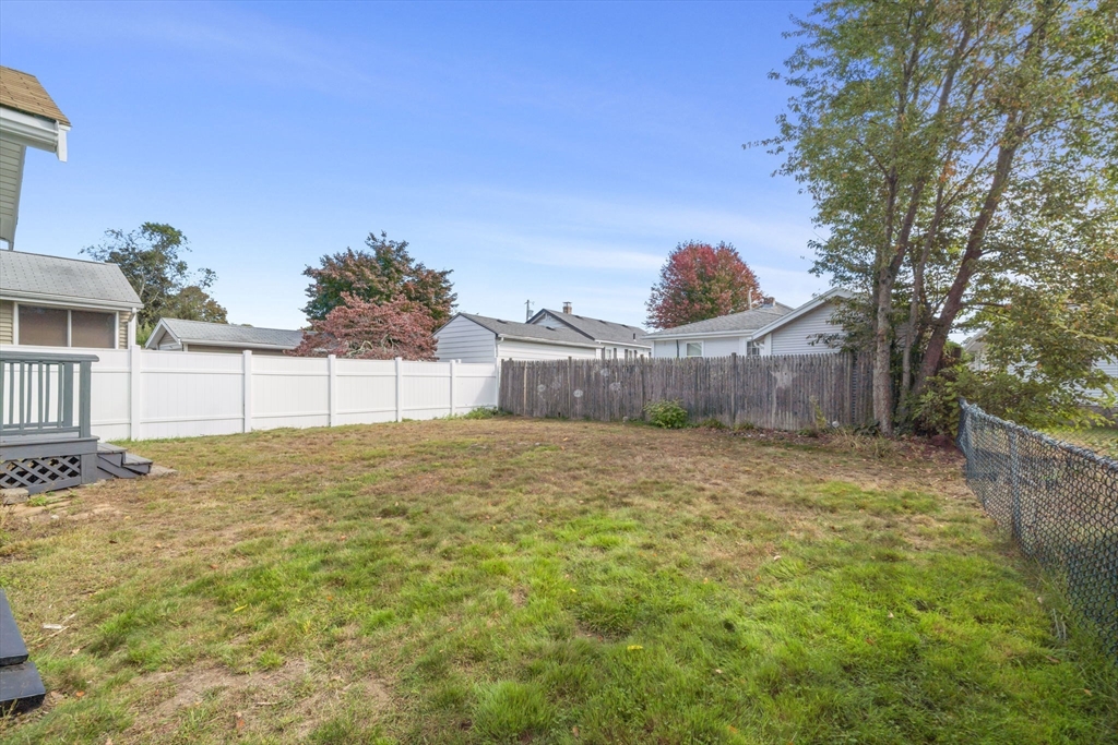 82 Cliff Street Quincy, MA 02169 - Photo 4 of 30