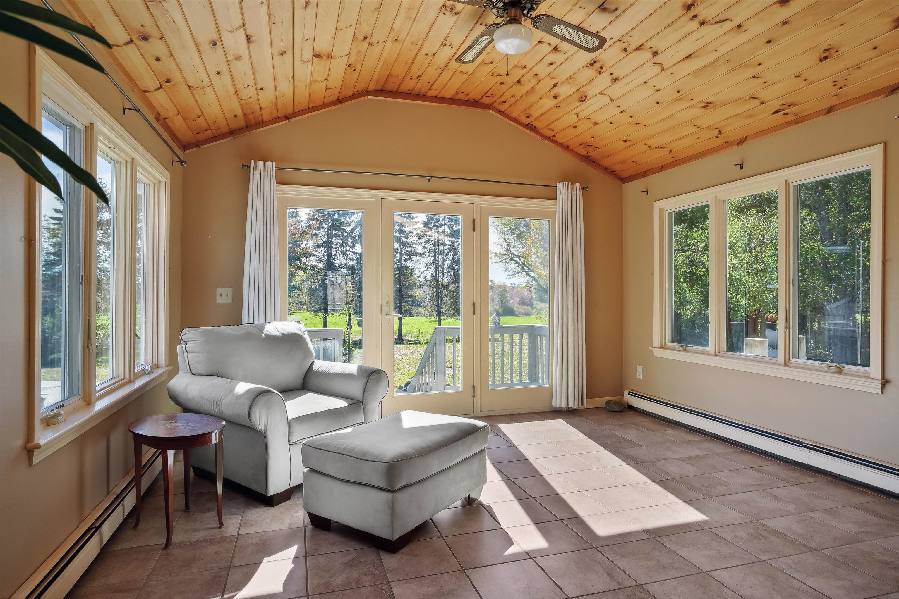 15 River Road Stratham, NH 03885 - Photo 4 of 59