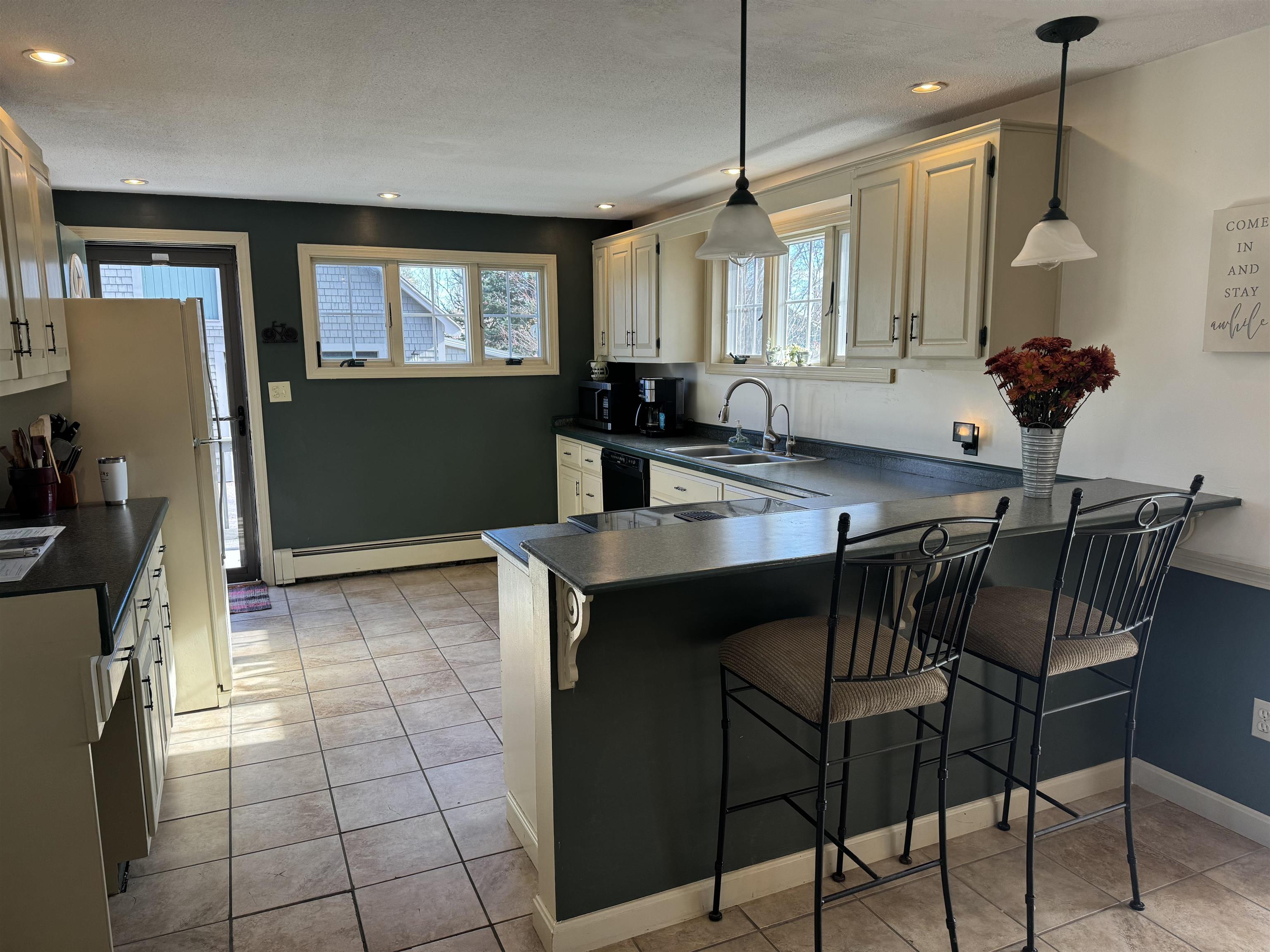 15 River Road Stratham, NH 03885 - Photo 6 of 59