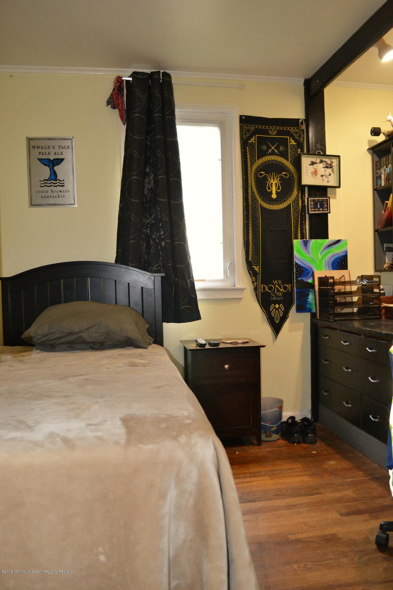 2202 Hadley Court Wall, NJ 07719 - Photo 12 of 19 DSC_0024