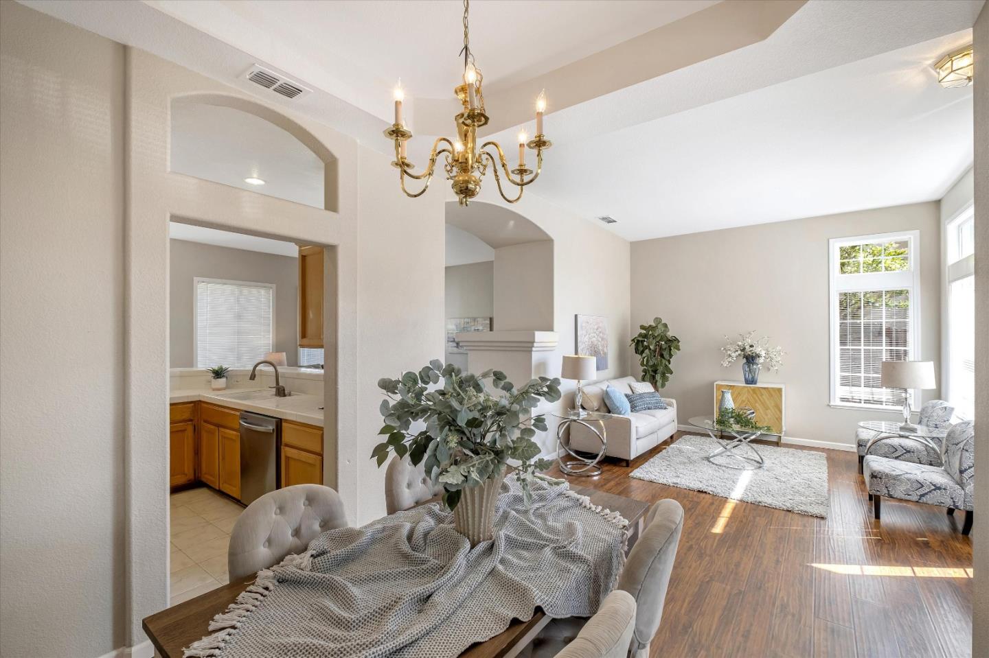 4505 Elliot Ranch Road Elk Grove, CA 95758 - Photo 11 of 44 Gallery Image 11