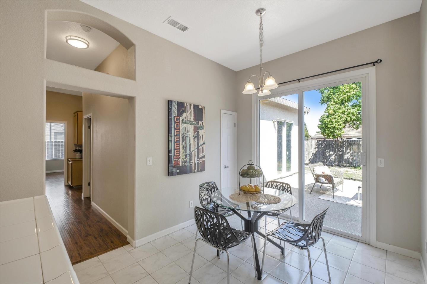 4505 Elliot Ranch Road Elk Grove, CA 95758 - Photo 19 of 44 Gallery Image 19