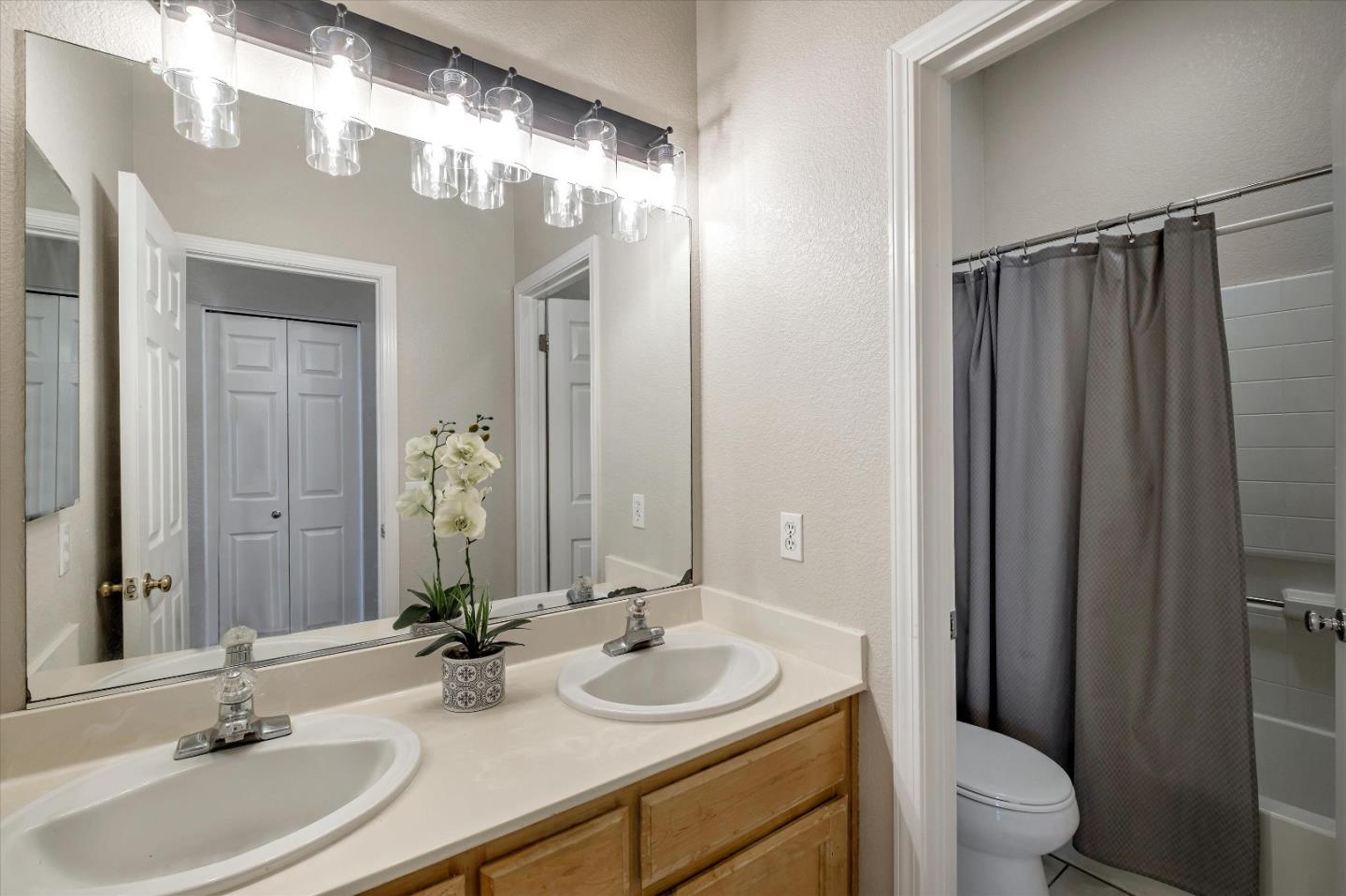 4505 Elliot Ranch Road Elk Grove, CA 95758 - Photo 25 of 44 Gallery Image 25