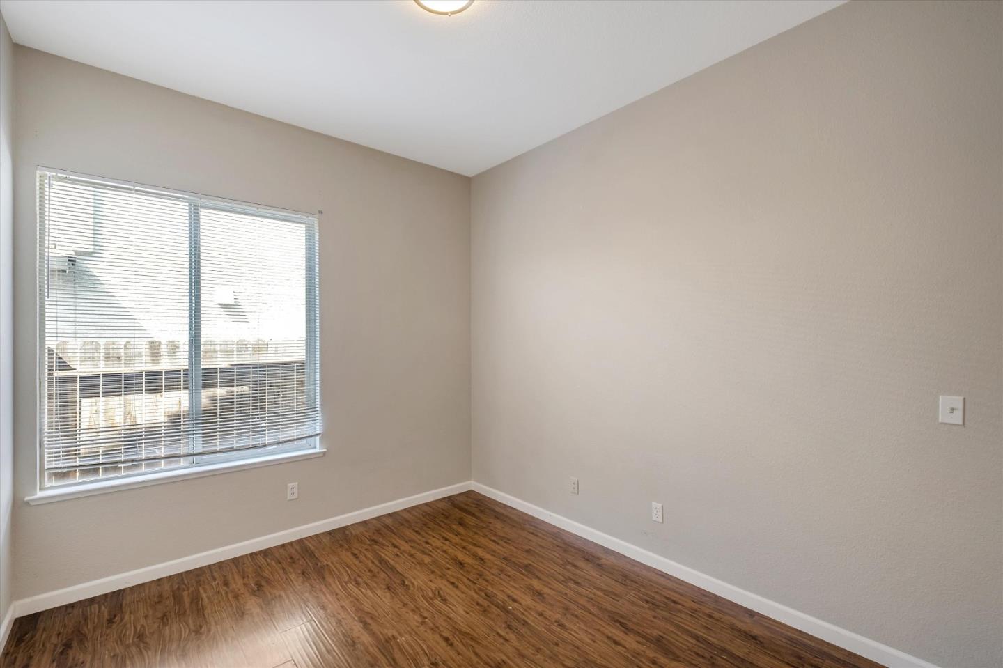 4505 Elliot Ranch Road Elk Grove, CA 95758 - Photo 41 of 44 Gallery Image 41