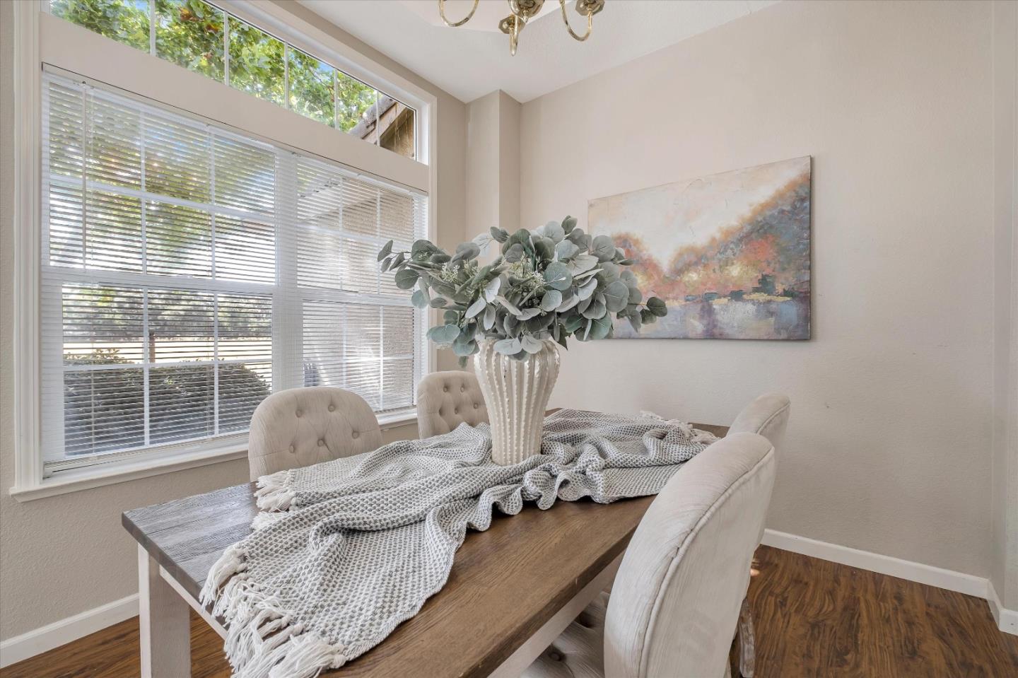 4505 Elliot Ranch Road Elk Grove, CA 95758 - Photo 9 of 44 Gallery Image 9